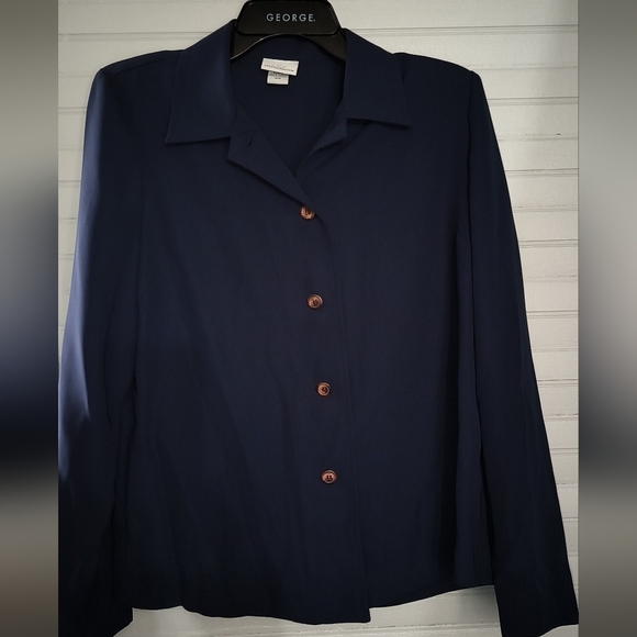 Jaclyn Smith navy blue button down shirt size medium with shoulderpads - Picture 3 of 7